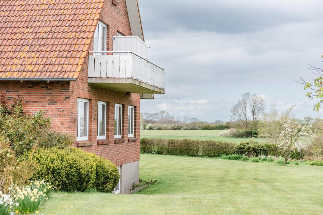 Straendhus Bed&Breakfast Hasselberg  Экстерьер фото