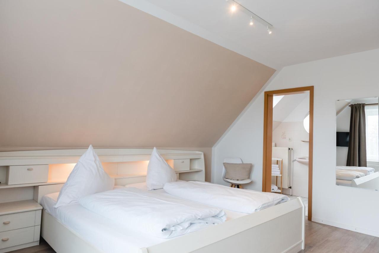 Straendhus Bed&Breakfast Hasselberg  Экстерьер фото